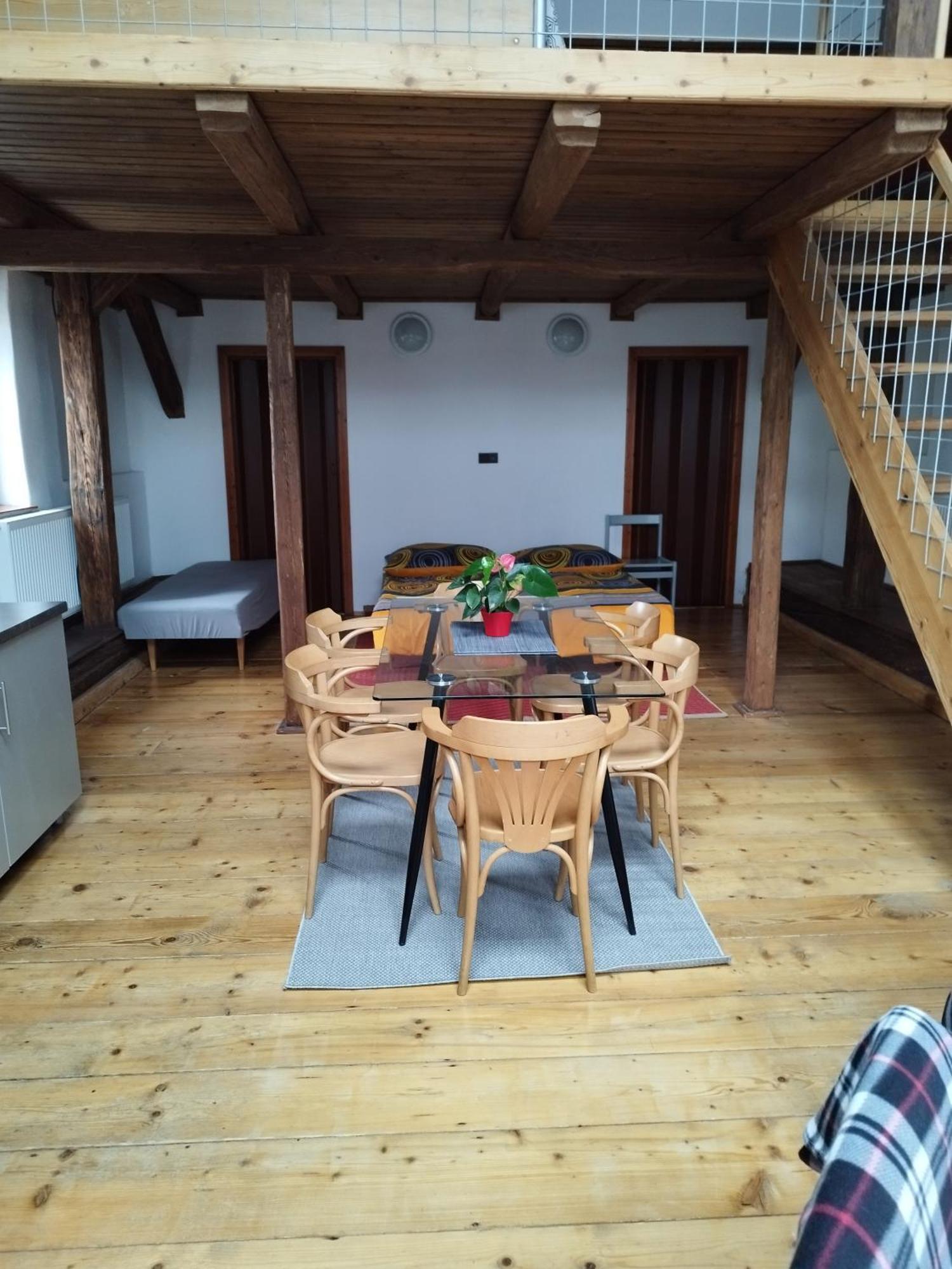 Apartman Horni Hermanuv Mestec U Chrudimi Bagian luar foto